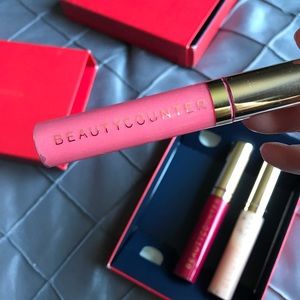 Tulip lipgloss - exclusive deal